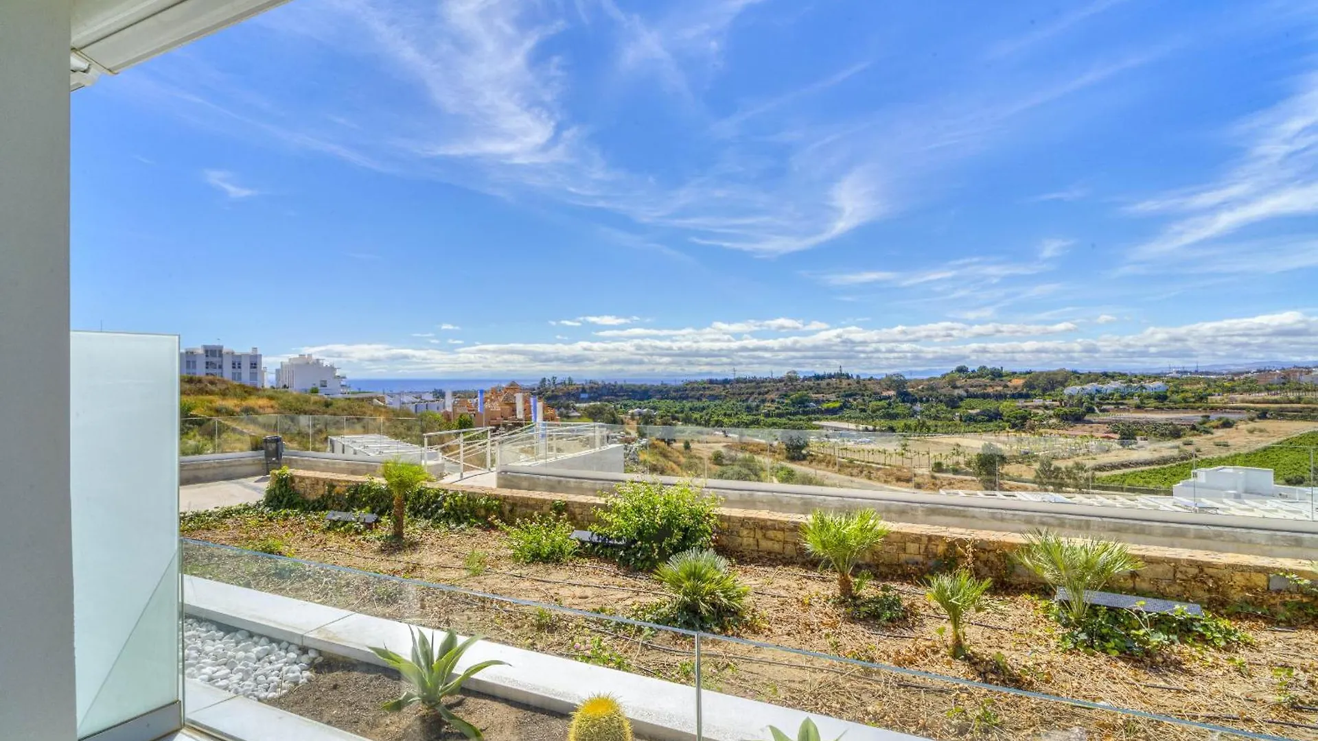 Oceana Views - 2 Bedroom Apartment Estepona Espagne