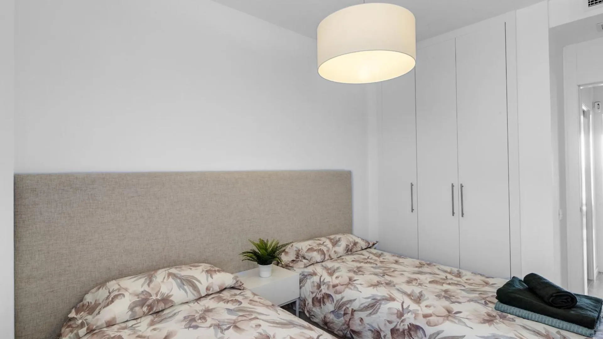 Oceana Views - 2 Bedroom Apartment Estepona