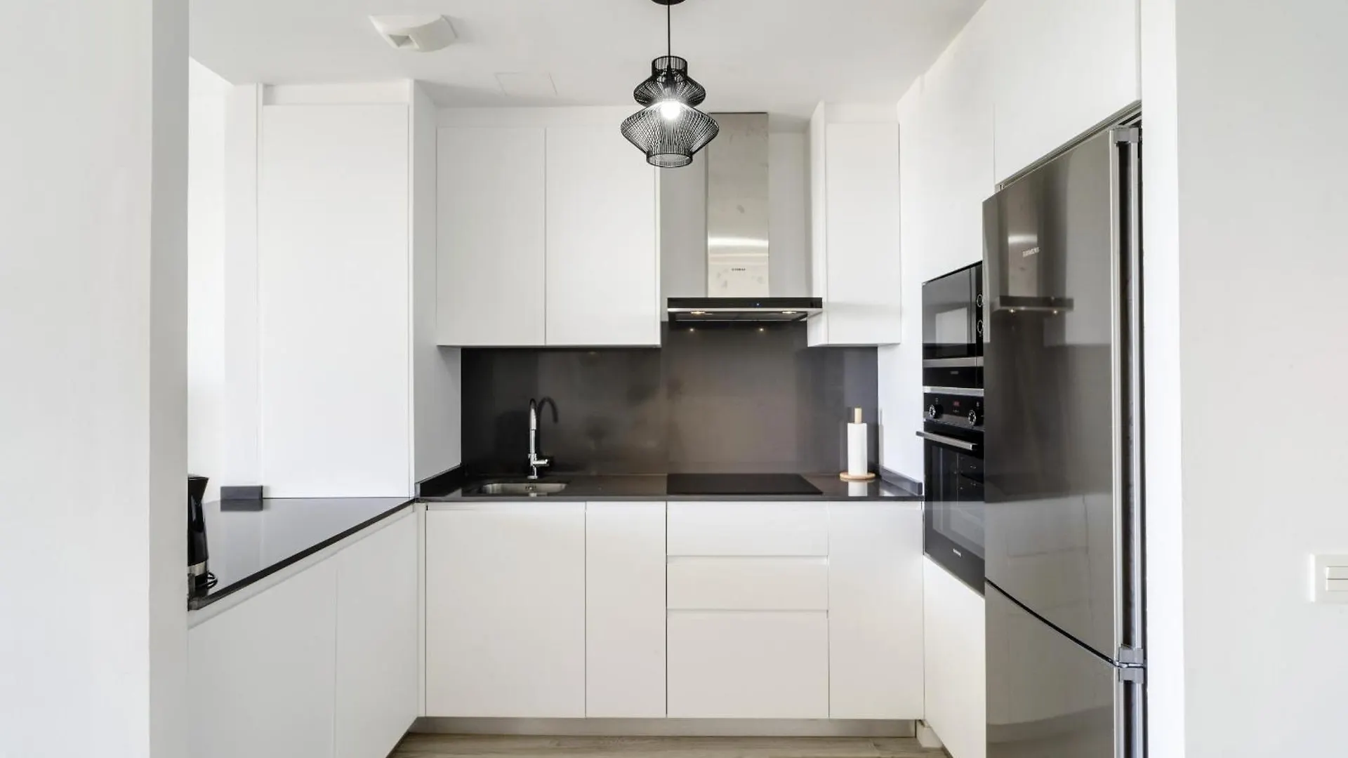 Oceana Views - 2 Bedroom Apartment エステポナ